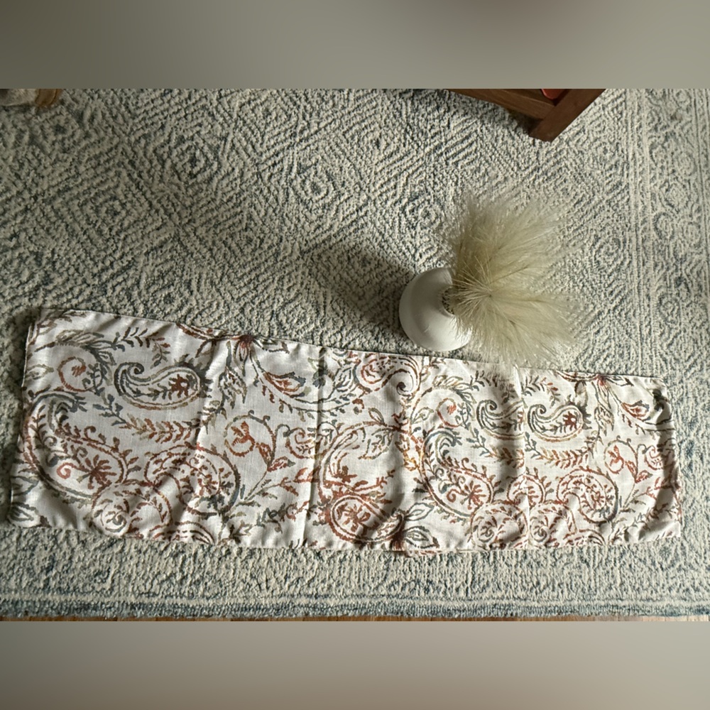 EUC Elegant Watercolor Table Runner 70”